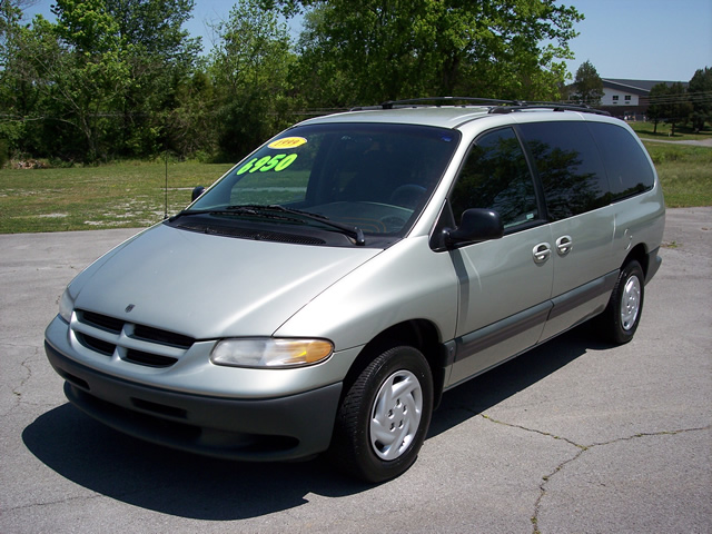 1999 Dodge Grand Caravan VINs, Configurations, MSRP & Specs - AutoDetective